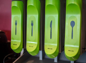 Plastic cutlery dispenser