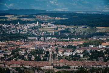 Fototapeta na wymiar View of Bern, from the main viewing city in the mountains.