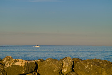 Scogliera sul mare