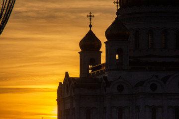 Fototapeta na wymiar golden sunset in winter Moscow 3