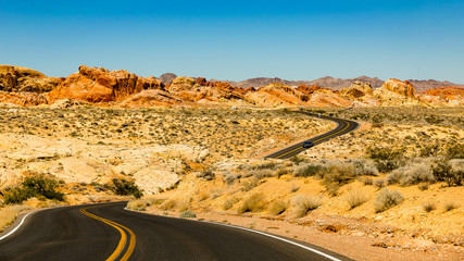 Highway im Valley of fire statepark Nevada