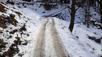  Snowy road in upper Neelum AJK