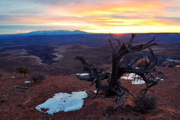 Belle vue du Chatyrdag au coucher du soleil