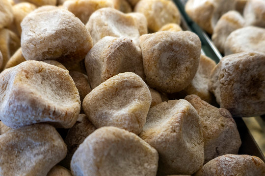 Amaretti traditional camogli liguria genoa buiscuit