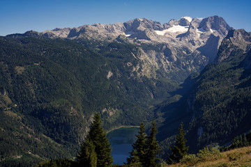 Obraz premium Dachsteingebirge mit Gosausee