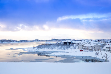 Fototapeta na wymiar 43/5000 Winter and snow in Brønnøysund, Nordland county