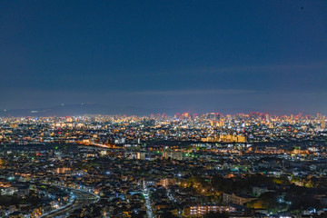Obraz premium 兵庫西宮にある甲山森林公園展望台からの夜景