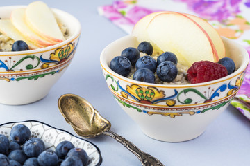 Overnight oatmeal with chia seeds, blueberries and apple.