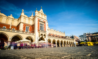Obraz premium view of sunshine architecture of ancient market building in Krakow