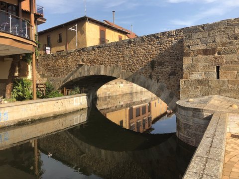 Imágenes de Órbigo descubre bancos de fotos, ilustraciones, vectores y