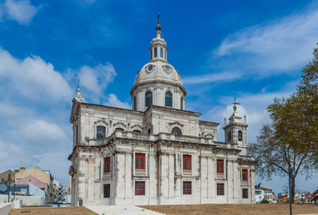 Fototapeta na wymiar a baroque church in Lisbon