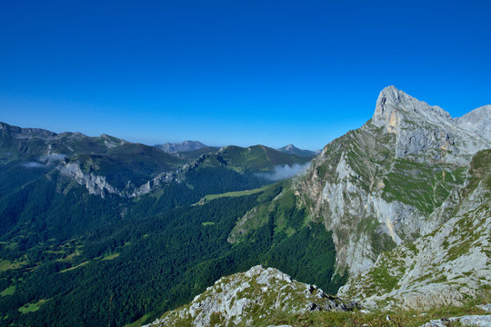 mountains in asturies