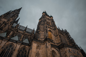 Fototapeta na wymiar St. Vitus Cathedral at Prague Castle during cloudy weather. 