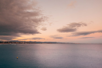 Fotografías en el puerto de valencia y en la playa de la Malvarrosa en el atardecer