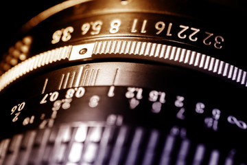 Lens photo scale