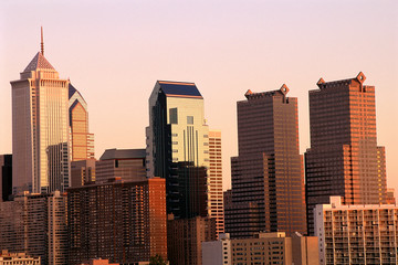 Fototapeta na wymiar Philadelphia skyline in fading light