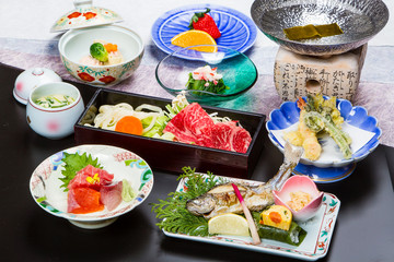 会席料理　懐石　日本料理　盛り付け