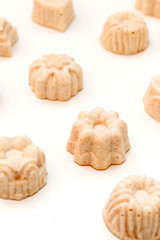 Raw handmade sweets. Healthy low-calorie sweets for vegetarians.