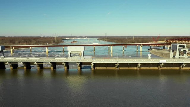 Kentucky Dam aerial  pull out reveal 4k