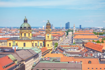 Obraz premium Cityscape view of central Munich