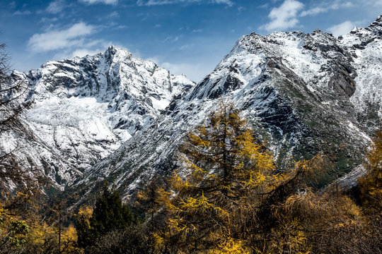 The beautiful autumn scenery of bipeng ditch