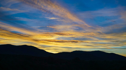 Obraz premium Sunset over the Plitvice Valley, Croatia