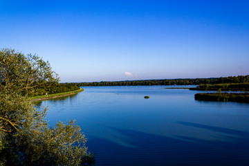 Aussicht auf den unteren Inn im Vogelschutzgebiet Ering Niederbayern