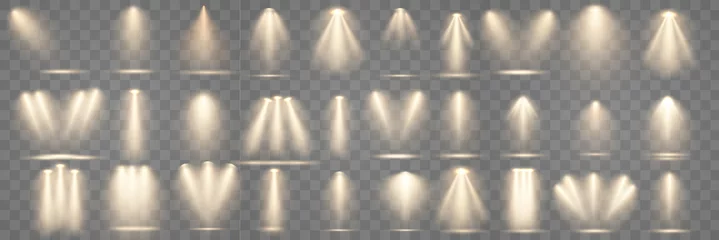 Foto op Plexiglas Set van gouden spotlight geïsoleerd op transparante achtergrond. Gloeiend lichteffect met gouden stralen en balken. Scène schijnwerper spotlight podium beam. © hopenv