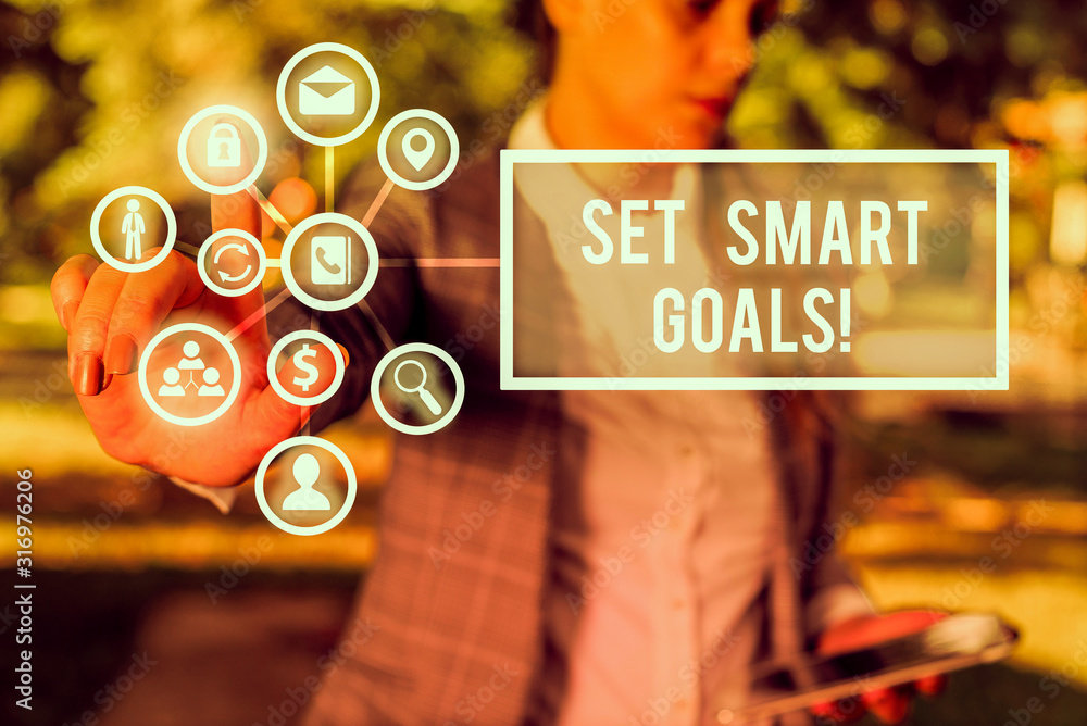 Poster handwriting text set smart goals. conceptual photo list to clarify your ideas focus efforts use time