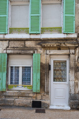 Fototapeta na wymiar Alte Hausfassade in der Altstadt von Verdun/Frankreich