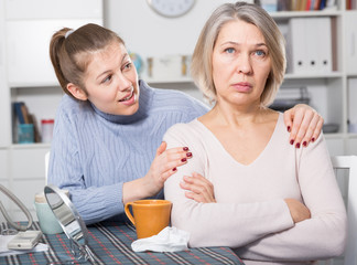 Adult daughter apologizes to mom after quarrel