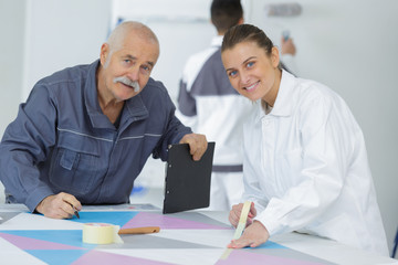 Fototapeta premium woman learning to paint in studio of art