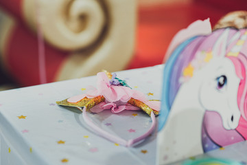 Sfondo di compleanno con unicorno