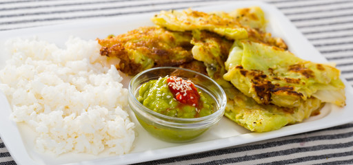 Battered cabbage with rice