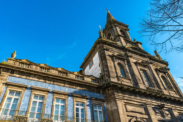 Fototapeta premium Porto Church Santissima Trindade