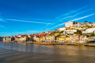 Fototapeta na wymiar Porto Douro River