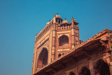 Obraz premium DELHI, INDIA : Jama Masjid Mosque in Delhi circa . gate entrance
