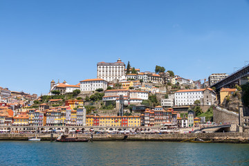 Fototapeta na wymiar Porto, Portugal old town skyline from across the Douro River