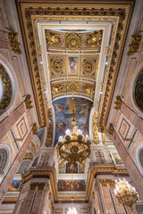Fototapeta na wymiar Saint Petersburg, Russia - Inside interior of Saint Isaac's Cathedral or Isaakievskiy Sobor is the largest Russian Orthodox church (sobor). It is the largest orthodox basilica.