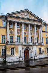 The owners of the Demidov Metallurgical Plants built their house in 1779. The interiors of the three “golden” rooms of the late 18th century, despite the death of the dynasty, accidentally survived.  