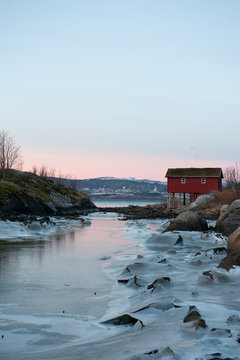 H&uuml;tte am Saltstraumen