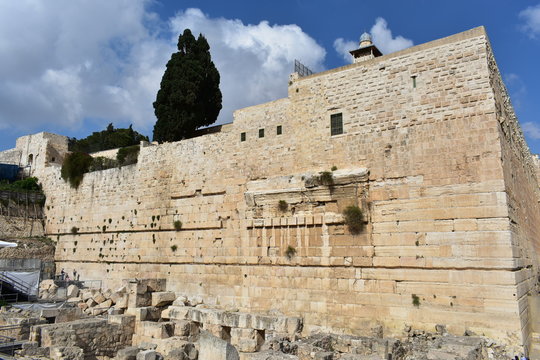  Remains of Robinson's Arch along the western wall of the Temple Mount. It was built as part of the expansion of the Second Temple, initiated by Herod the Great, at the end of the 1st century BCE.