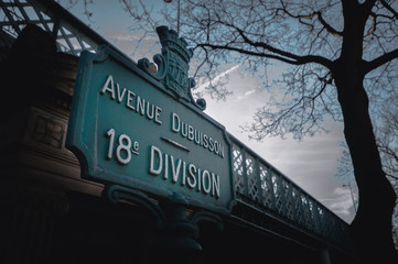 Obraz premium Nice views of Paris in perspective at sunrise