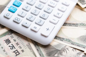 お金と電卓
