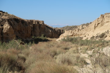 Fototapeta premium Trockenes Tal, Halbwüste, Bardenas Reales, Spanien