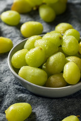 Organic Raw Green Grapes