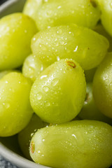 Organic Raw Green Grapes