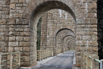 Viaduc de Cize Bolozon sur la rivière Ain dans la commune de Corveissiat - Département de l'Ain - Région Rhône Alpes - Reconstruit en 1946