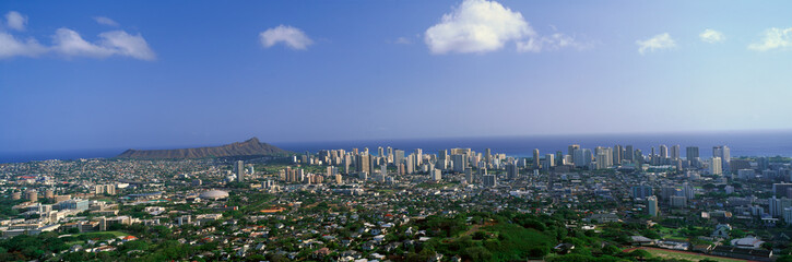 Obraz premium City of Honolulu and Diamond Head Volcano, Oahu, Hawaii