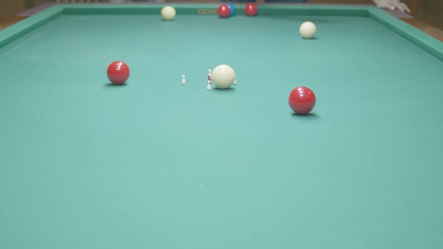 Playing hand billiard game Boccette